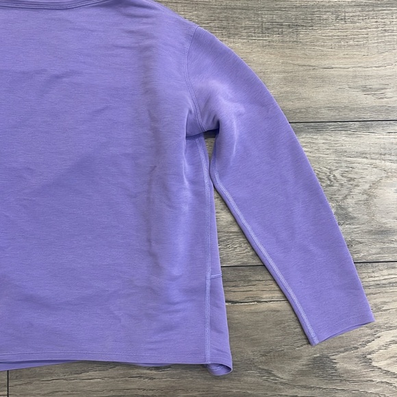 Lululemon athletic women Lavender Long Sleeve Top size 0/2 - Picture 3 of 8
